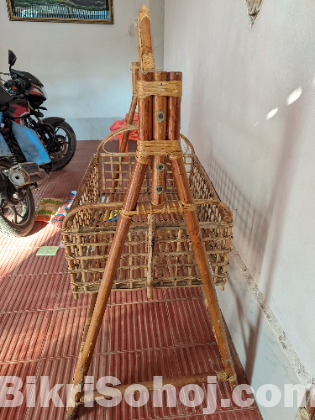 বেতের দোলনা